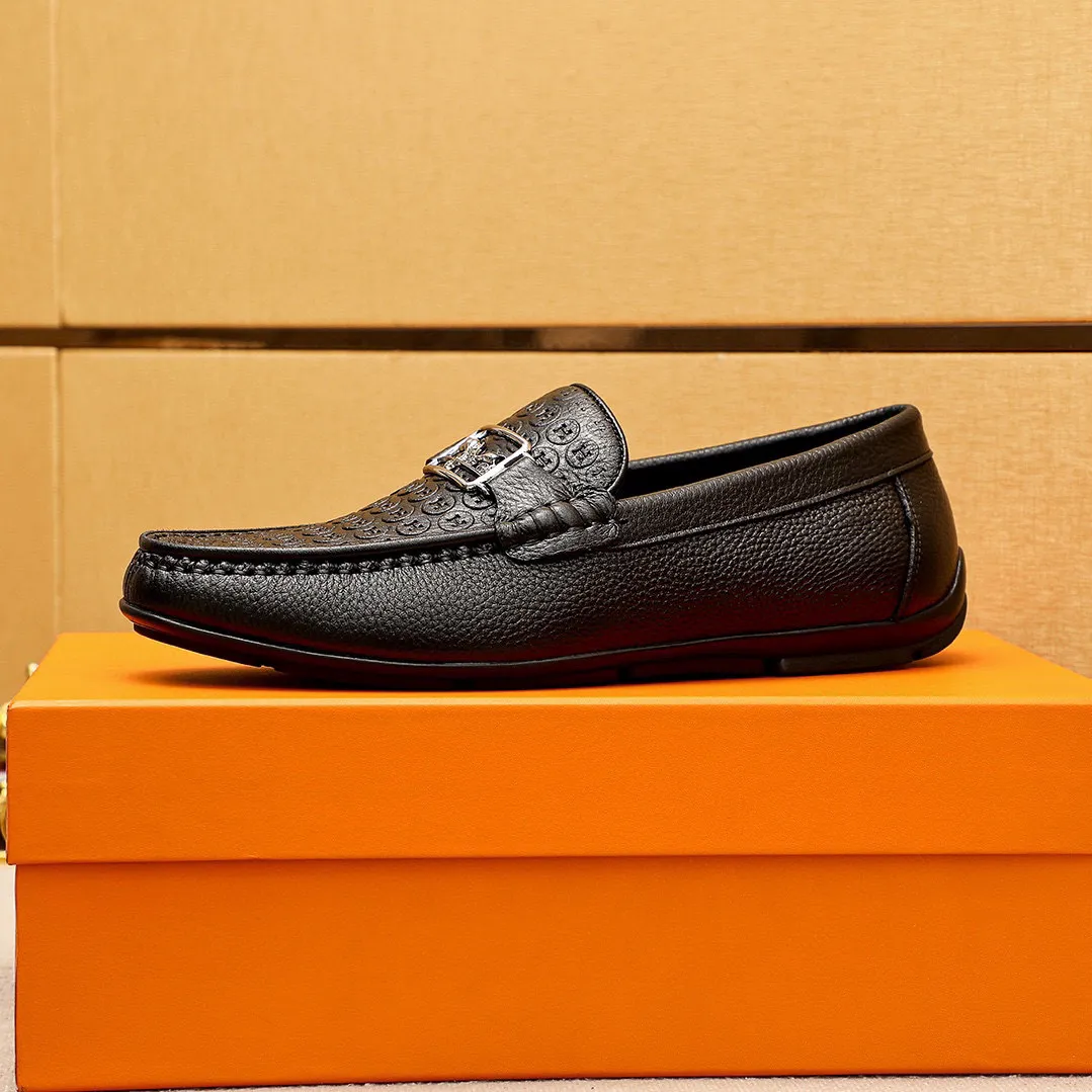 Men's shoes 💰380 💐 Product trademark: HERMES "Hermès" shoes. Regular size: 38-44 (45🉑️customized) Product materials: Selected imported first-layer cowhide embossed upper + classic hardware buckle, imported pig leather lining. Strong three-dimensional visual effect, rubber outsole Color: 1⃣️color optional